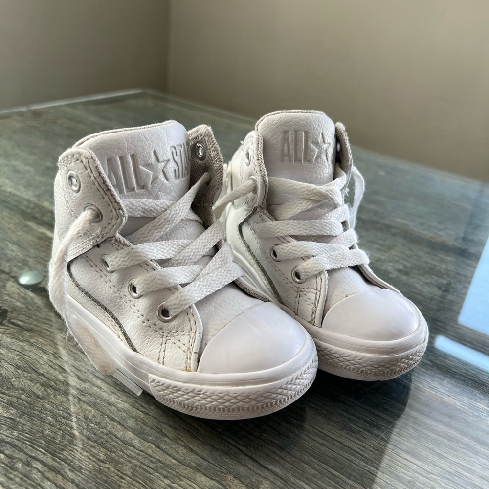 White Leather All-Star Hightop Converse, Toddler size 6.